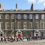 Photo du bâtiment de l'école de Londres à Bedford Square